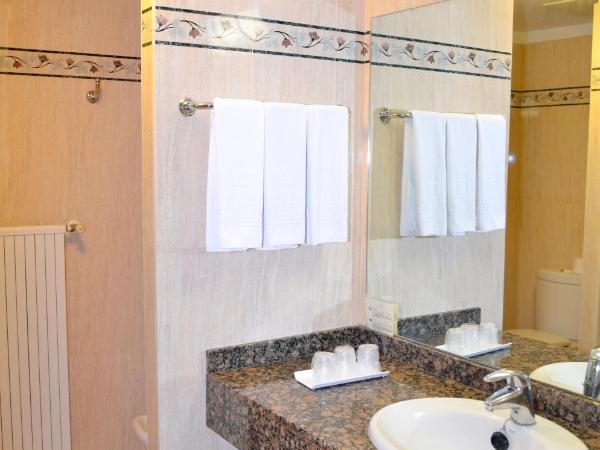 Hotel Lasa Sport : photo 4 de la chambre chambres lits jumeaux - mansard