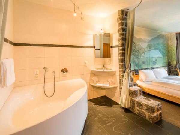 Hotel Lindenhof by Crossworld AG : photo 10 de la chambre chambre double supérieure avec balcon