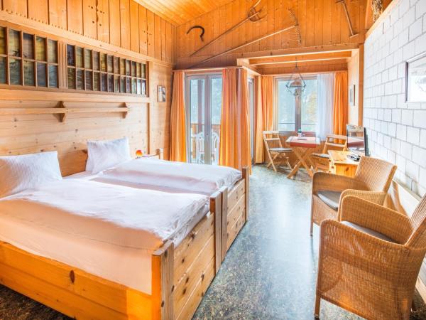 Hotel Lindenhof by Crossworld AG : photo 7 de la chambre chambre double supérieure avec balcon