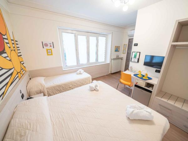 Hotel Cairoli : photo 1 de la chambre chambre triple