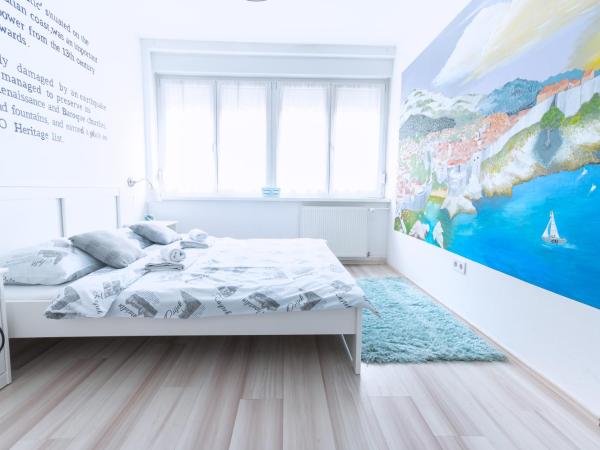 The Dots Hostel : photo 3 de la chambre chambre double standard avec salle de bains commune