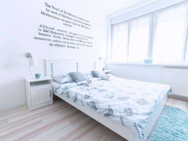 The Dots Hostel : photo 4 de la chambre chambre double standard avec salle de bains commune