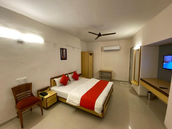 Hotel Riverfront : photo 1 de la chambre chambre double deluxe avec baignoire