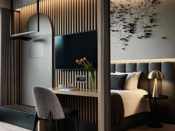 Heritage Hill Hotel : photo 9 de la chambre suite heritage hill avec balcon - vue sur acropole