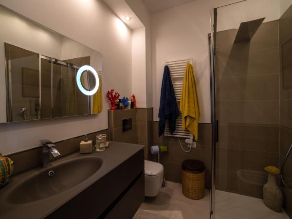 Casa Aricò & Shatulle Suites : photo 5 de la chambre chambre double deluxe avec douche