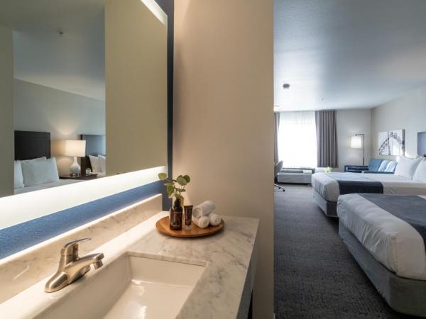 Oxford Suites Portland - Jantzen Beach : photo 5 de la chambre suite lit queen-size - 2