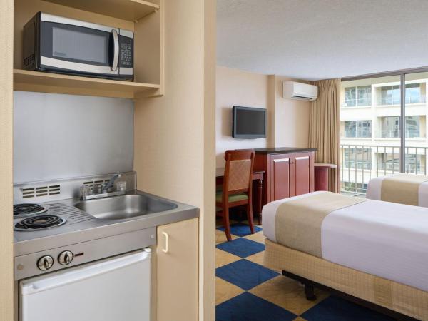 Ewa Hotel Waikiki : photo 3 de la chambre suite 2 chambres