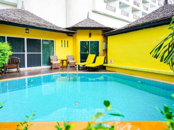 Supatra Hua Hin Resort : photo 1 de la chambre villa supérieure avec piscine