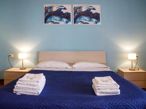 Etruria Airport : photo 3 de la chambre chambre double avec salle de bains privative