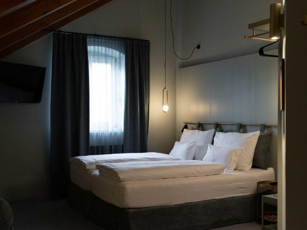 Altstadthotel Weisses Kreuz : photo 5 de la chambre chambre double medium