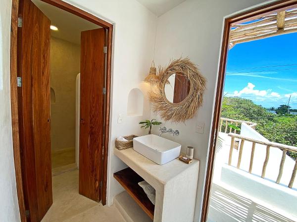 Casa Alkimia Oceanfront : photo 9 de la chambre chambre double deluxe avec balcon - vue sur mer