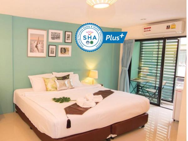 Pace Residence Pattaya : photo 5 de la chambre chambre double avec balcon