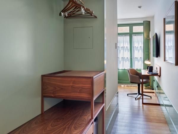 One Shot Aliados Goldsmith 12 : photo 3 de la chambre chambre double ou lits jumeaux standard