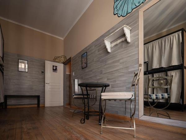 Che Juan Hostel BA : photo 5 de la chambre lit dans dortoir mixte de 4 lits