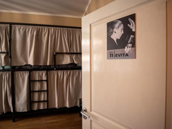 Che Juan Hostel BA : photo 4 de la chambre lit dans dortoir mixte de 4 lits