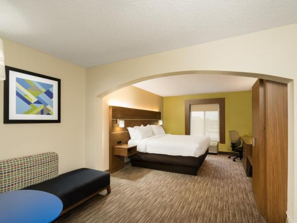 Holiday Inn Express Hotel & Suites Louisville East, an IHG Hotel : photo 4 de la chambre chambre lit king-size standard