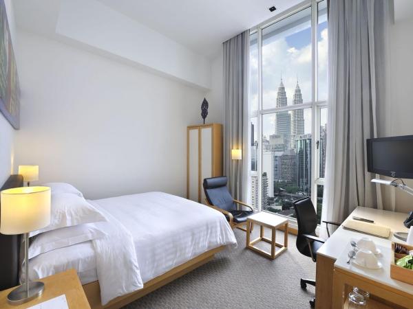 Hotel Capitol Kuala Lumpur : photo 2 de la chambre chambre lit queen-size deluxe