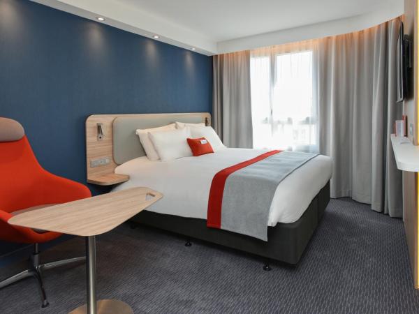 Holiday Inn Express - Rouen Centre - Rive Gauche, an IHG Hotel : photo 1 de la chambre chambre standard