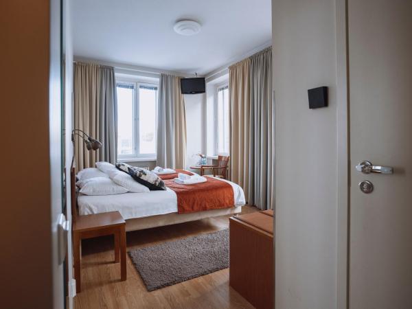 Hotelli Helmi : photo 3 de la chambre chambre lits jumeaux