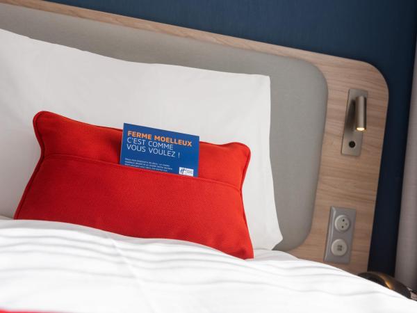 Holiday Inn Express - Rouen Centre - Rive Gauche by IHG : photo 2 de la chambre standard queen room with balcony-top floor