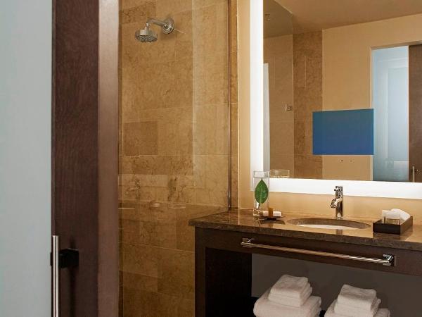 Hyatt at Olive 8 : photo 5 de la chambre chambre d'angle lit king-size