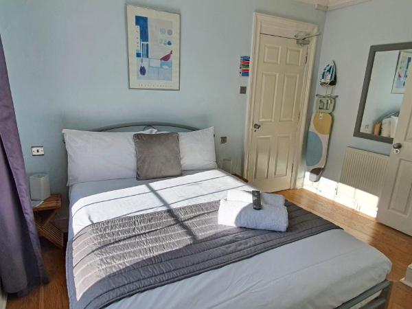 INNit Joy : photo 1 de la chambre chambre double avec salle de bains privative