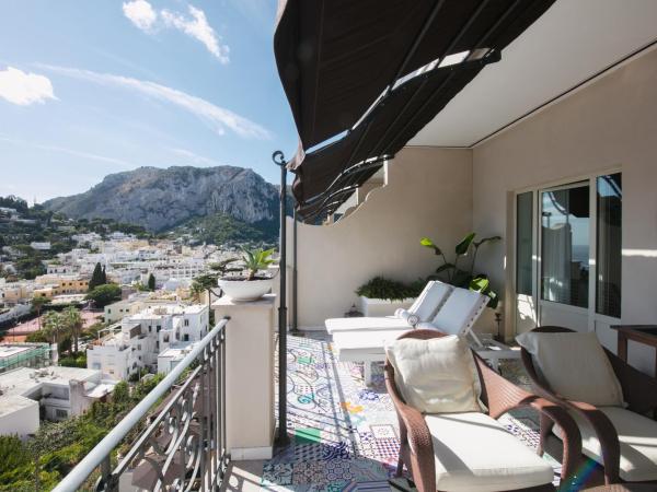 Capri Tiberio Palace - The Leading Hotels of the World : photo 6 de la chambre studio suite with sea view
