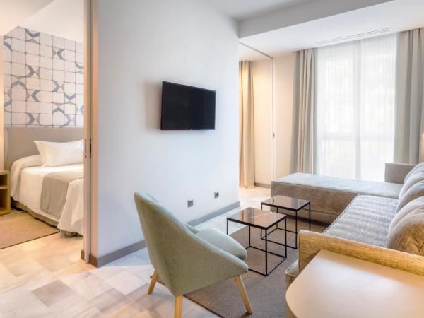 Hotel San Pablo Sevilla : photo 5 de la chambre suite lit king-size