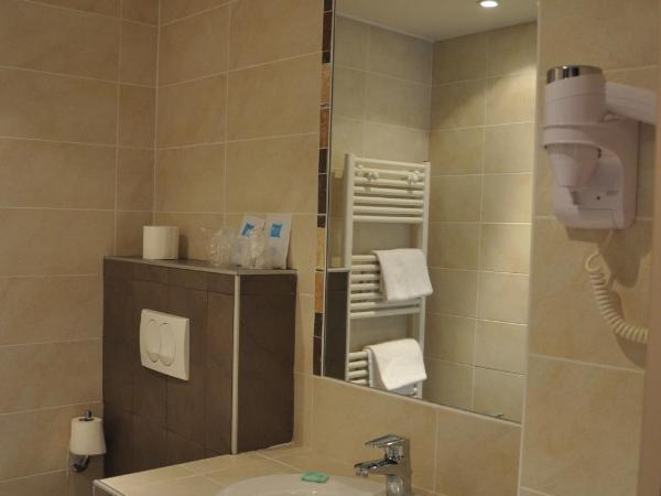 Hotel de la Couronne : photo 3 de la chambre suite junior avec balcon