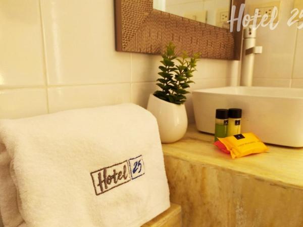 Hotel25 : photo 1 de la chambre chambre double