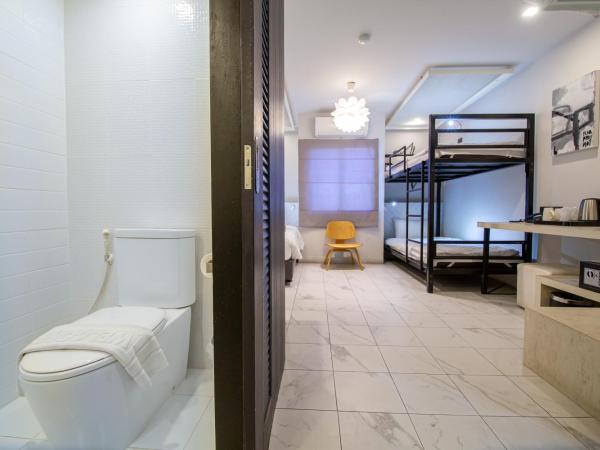 WE Terminal Hotel : photo 6 de la chambre chambre triple standard