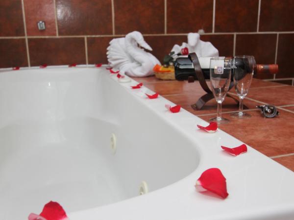 Parador Monte Carmelo : photo 7 de la chambre suite master