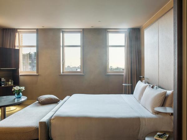 ME Milan Il Duca : photo 4 de la chambre hébergement supérieure me plus spacieux