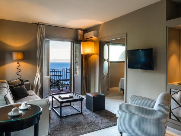 Hotel Villa Ducale : photo 1 de la chambre suite deluxe - vue sur mer - bâtiment séparé