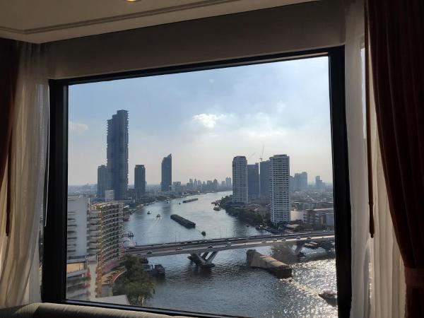 Shangri-La Bangkok : photo 8 de la chambre hébergement lits jumeaux deluxe - vue sur rivière