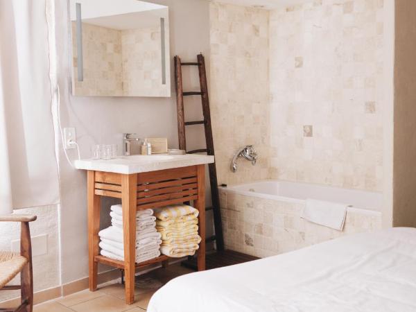 Hôtel la Fête en Provence : photo 7 de la chambre appartement en duplex
