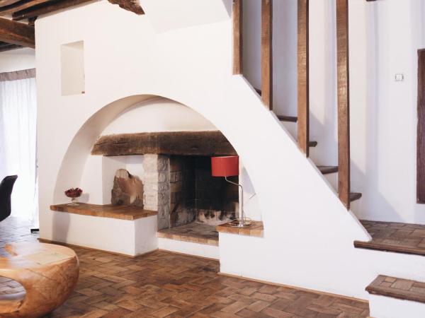 Hôtel la Fête en Provence : photo 8 de la chambre appartement avec douche