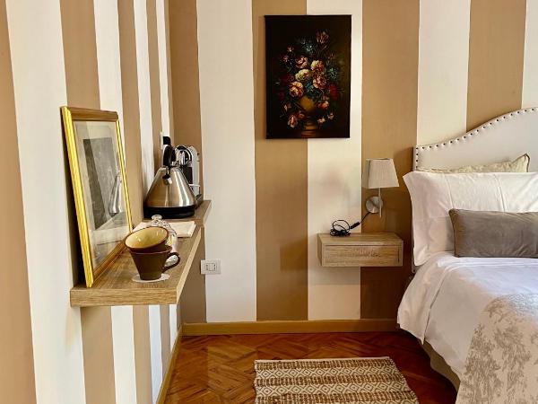 Palazzina300 : photo 2 de la chambre chambre double deluxe avec vue sur château