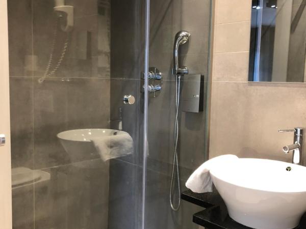 Hotel Le Cygne d'Argent : photo 4 de la chambre chambre lits jumeaux avec cuisine