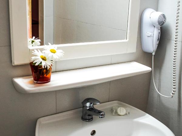 Folies Corfu Town Hotel Apartments : photo 6 de la chambre appartement 2 chambres