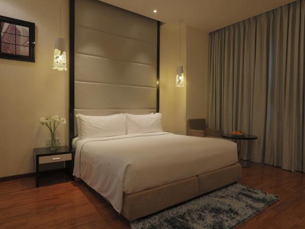 E Hotel : photo 2 de la chambre deluxe suite with 10% off on food & soft beverage