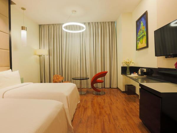 E Hotel : photo 4 de la chambre deluxe double room with 10% off on food & soft beverage