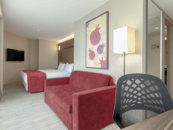 Ramada Encore by Wyndham Izmir : photo 2 de la chambre business corner room with seaview