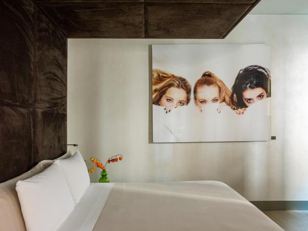 ME Milan Il Duca : photo 3 de la chambre suite beyond me+ avec terrasse privative