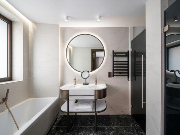 Radisson Collection Hotel, Magdalena Plaza Sevilla : photo 10 de la chambre chambre d'angle collection premium