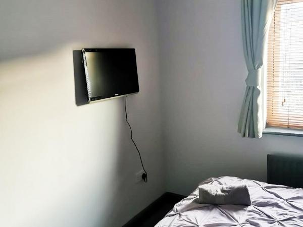 Bankwell Guest House : photo 2 de la chambre chambre lits jumeaux avec salle de bains commune