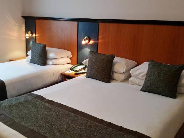 Best Western Corona Hotel : photo 6 de la chambre chambre familiale avec lits double et simple