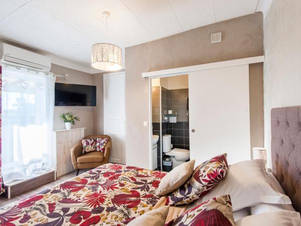 Hôtel de Charme Le Provence : photo 4 de la chambre chambre double confort avec terrasse