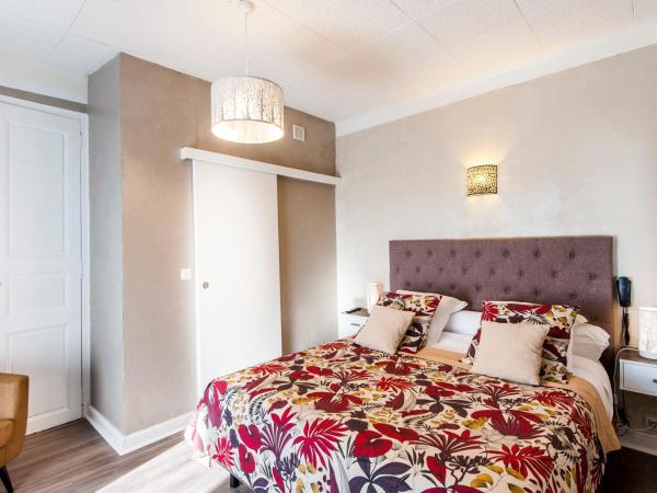 Hôtel de Charme Le Provence : photo 5 de la chambre chambre double confort avec terrasse
