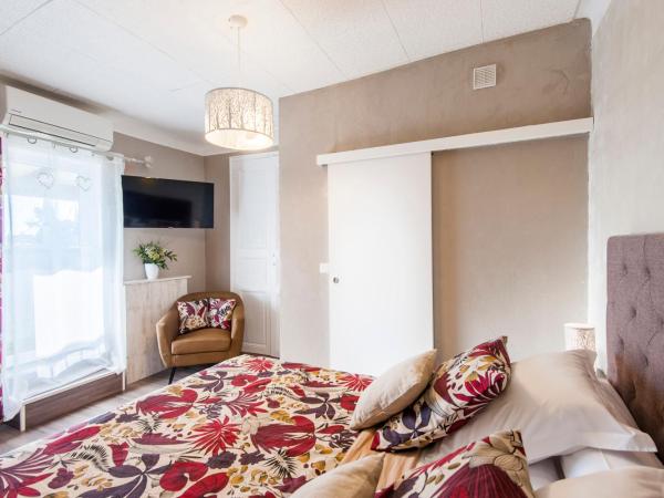 Hôtel de Charme Le Provence : photo 6 de la chambre chambre double confort avec terrasse